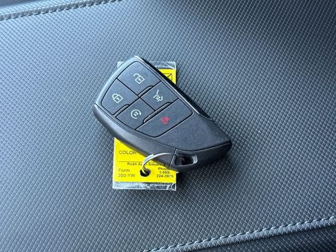 Used 2024 Chevrolet Equinox EV RS image 26