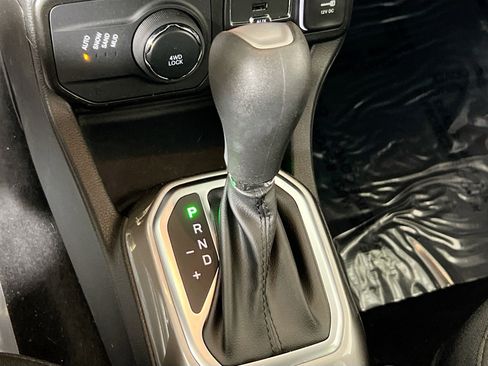 Used 2022 Jeep Renegade Latitude image 17