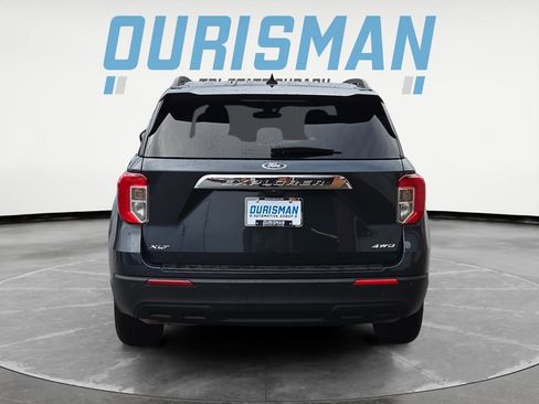 Used 2023 Ford Explorer XLT image 5
