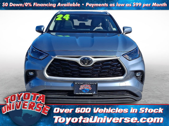 Used 2024 Toyota Highlander XLE AWD/4WD image 2