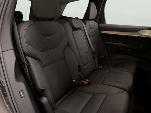 Used 2025 Volvo EX90 Ultra AWD/4WD image 72