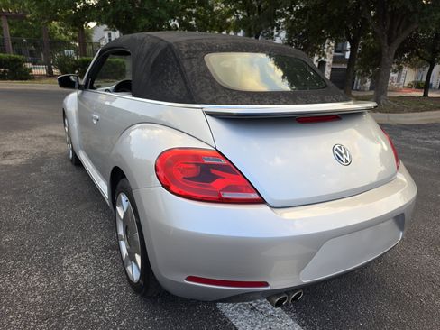 Used 2013 Volkswagen Beetle 2.5 FWD image 5