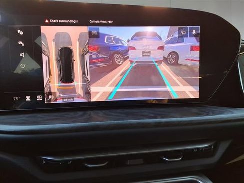 Used 2025 Audi Q5 Premium Plus w/ Premium Plus image 16