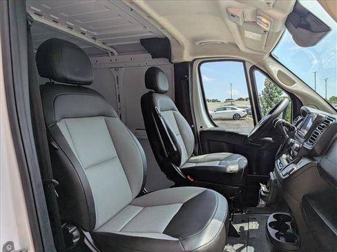 Used 2025 RAM ProMaster 2500 w/ Convenience Group FWD image 12