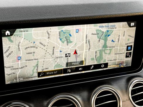 Used 2022 Mercedes-Benz E 350 Sedan image 22