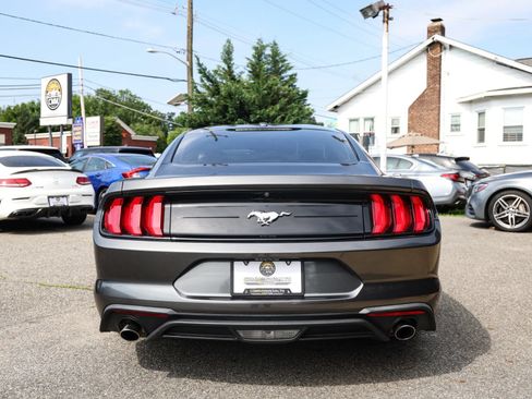 Used 2019 Ford Mustang Coupe RWD image 7