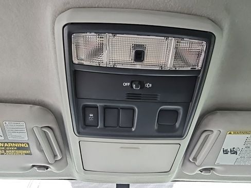 Used 2015 Toyota 4Runner SR5 RWD image 21