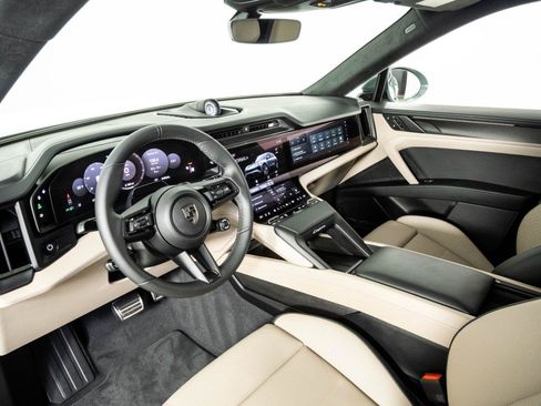 New 2026 Porsche Cayenne Turbo Electric AWD/4WD image 4