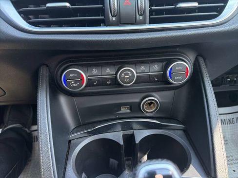 Used 2020 Alfa Romeo Stelvio AWD image 30