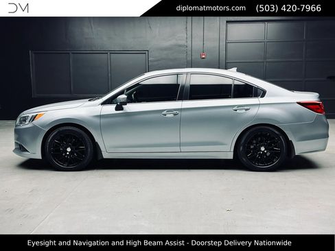 Used 2017 Subaru Legacy 2.5i Limited AWD/4WD image 4