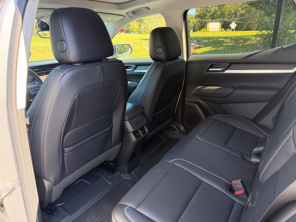 New 2027 GMC Terrain Denali w/ LPO, Floor Liner Package AWD/4WD image 36