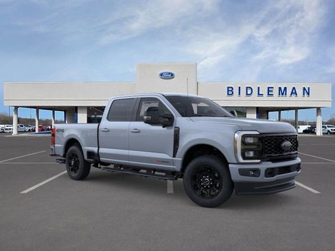 New 2026 Ford F250 Lariat w/ Black Appearance Package AWD/4WD image 9