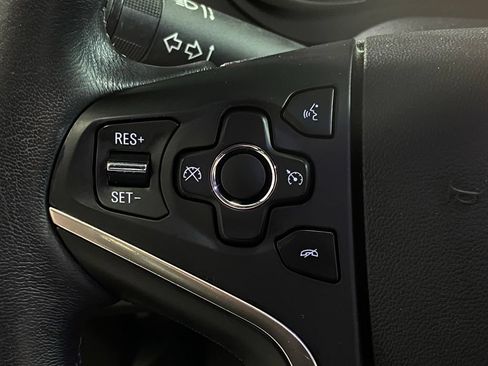 Used 2016 Buick LaCrosse FWD image 33