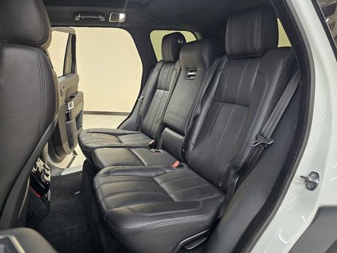 Used 2014 Land Rover Range Rover Supercharged image 25