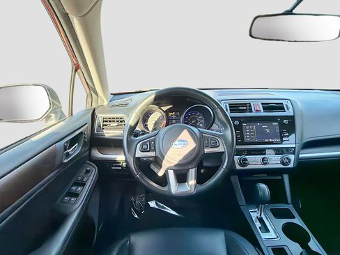 Used 2015 Subaru Outback 3.6R Limited image 17