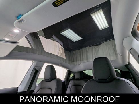 Used 2026 Tesla Model Y AWD image 17