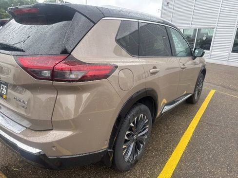Certified 2024 Nissan Rogue Platinum w/ Platinum Premium Package AWD/4WD image 5