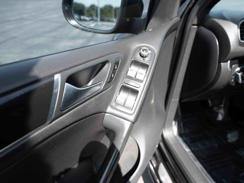 Used 2014 Volkswagen GTI Driver's Edition FWD image 7