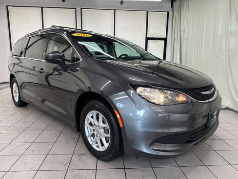 Used 2020 Chrysler Voyager Lxi FWD image 2