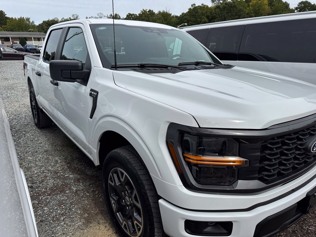 Used 2024 Ford F150 STX AWD/4WD image 2