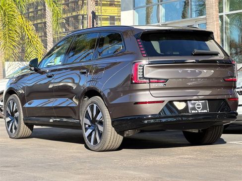 New 2025 Volvo EX90 Plus w/ Protection Package Premier image 3