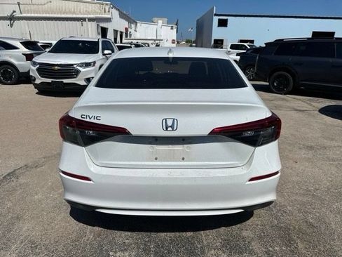Used 2022 Honda Civic LX image 12