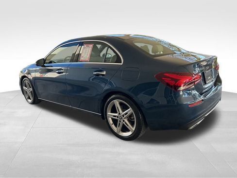 Used 2021 Mercedes-Benz A 220 image 4