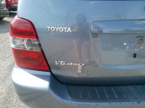 Used 2006 Toyota Highlander Limited AWD/4WD image 28