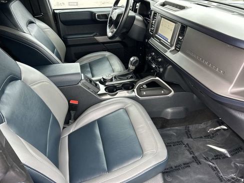 Used 2023 Ford Bronco Outer Banks image 12