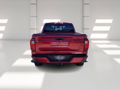 New 2026 GMC Canyon Elevation w/ Convenience Package image 6