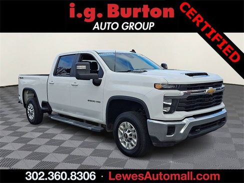 Used 2024 Chevrolet Silverado 2500 LT image 1