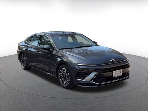 Used 2025 Hyundai Sonata SEL image 3