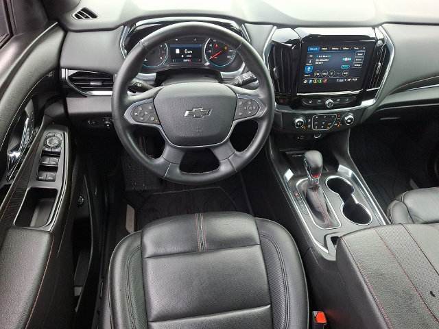 Used 2023 Chevrolet Traverse RS AWD/4WD image 2