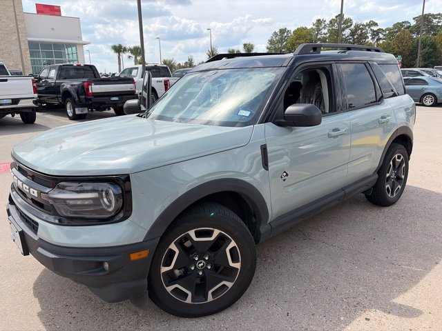 Used 2023 Ford Bronco Sport Outer Banks w/ Tech Package AWD/4WD image 2