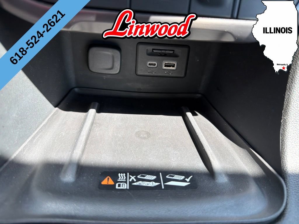 Used 2023 GMC Acadia AT4 w/ Preferred Package AWD/4WD image 21