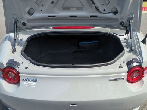 New 2026 MAZDA MX-5 Miata Club w/ Interior Package image 13