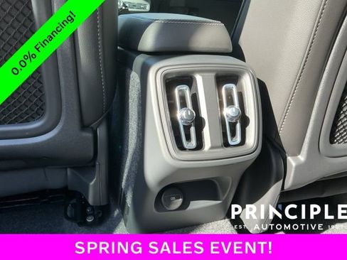 New 2026 Volvo XC40 B5 Ultra w/ Protection Package Premier image 25