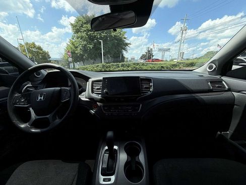 Used 2020 Honda Pilot EX image 18