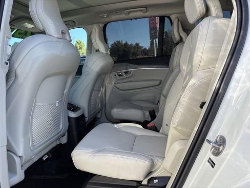 Used 2025 Volvo XC90 T8 Ultra image 13