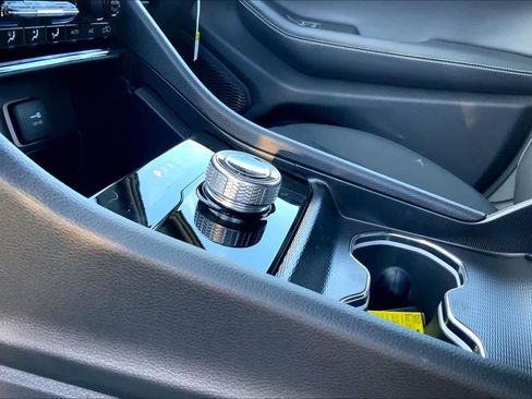 New 2025 Jeep Grand Cherokee L Laredo image 7