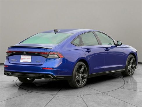 Used 2024 Honda Accord Sport image 6