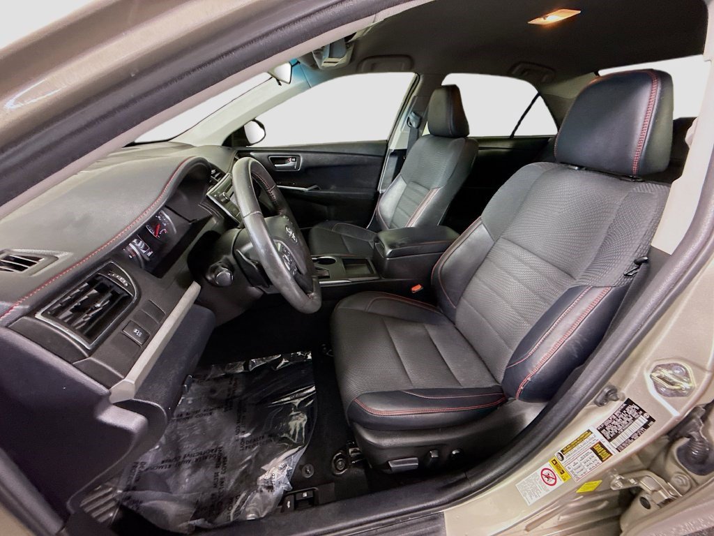 Used 2017 Toyota Camry SE FWD image 20