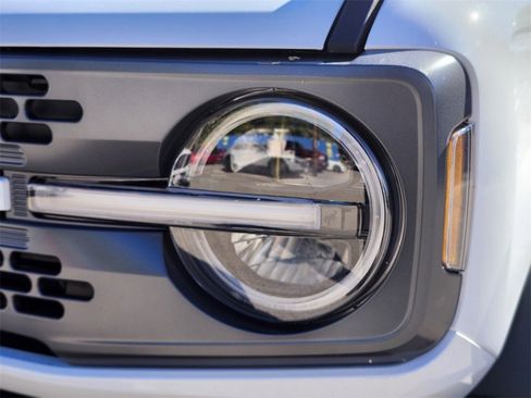 New 2025 Ford Bronco Badlands image 10