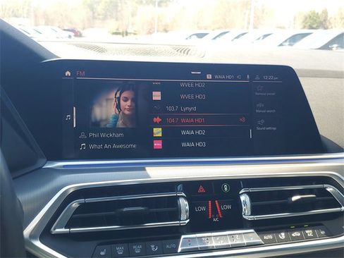 Used 2019 BMW X5 xDrive50i w/ M Sport Package image 22