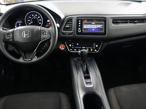 Used 2022 Honda HR-V EX image 2