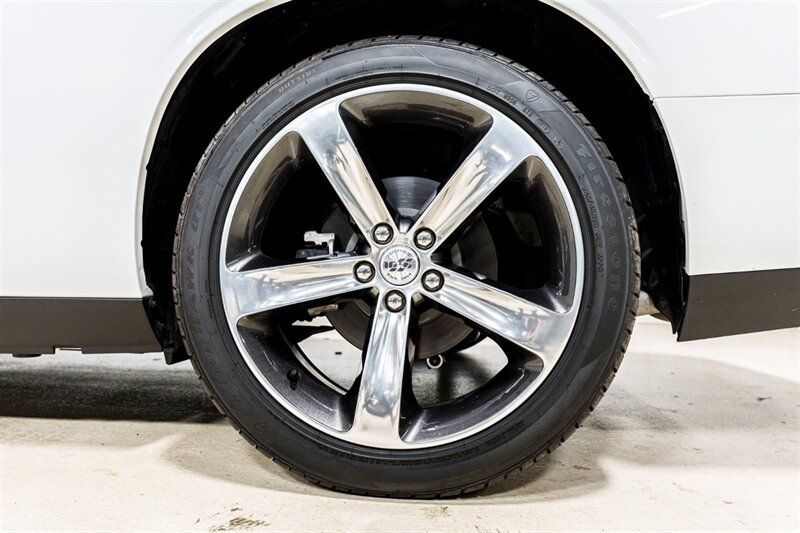 Used 2014 Dodge Challenger SXT RWD image 7