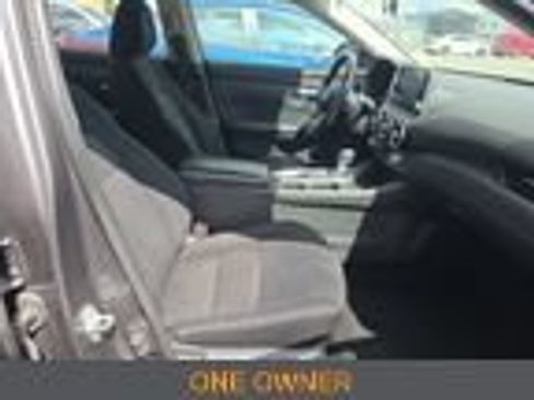 Used 2023 Nissan Sentra SV w/ All-Weather Package FWD image 5