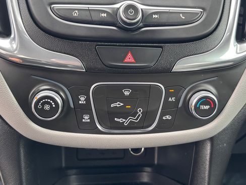 Used 2020 Chevrolet Equinox LT image 27