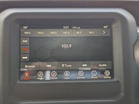 Used 2022 Jeep Gladiator Willys image 22