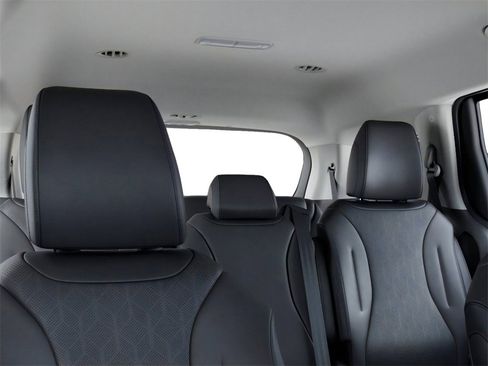 New 2026 Kia Carnival image 27